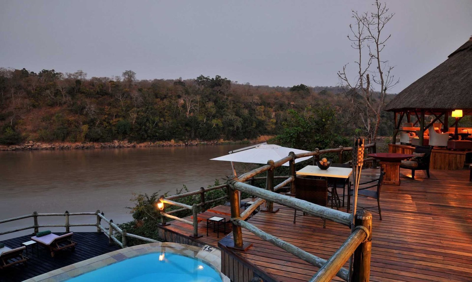 Serena Mivumo Pool View