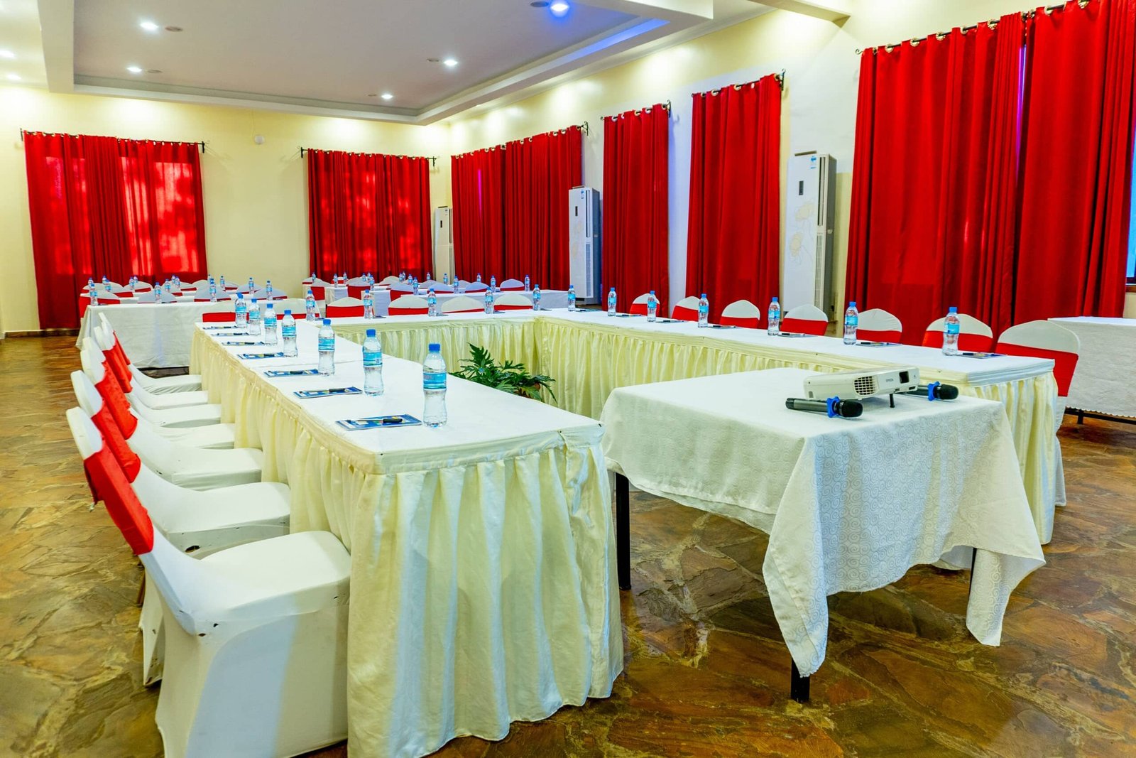 Weru Weru River Lodge 4