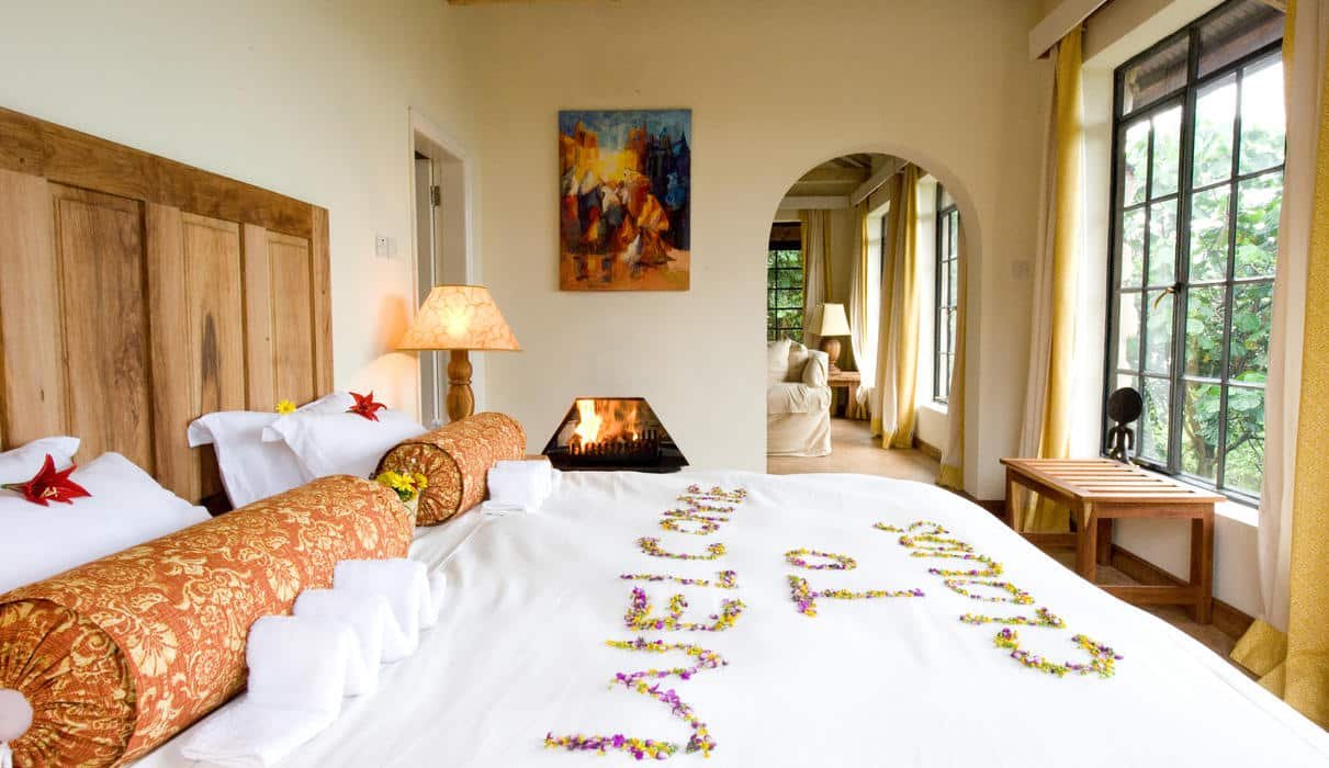 clouds mountain gorilla lodge5