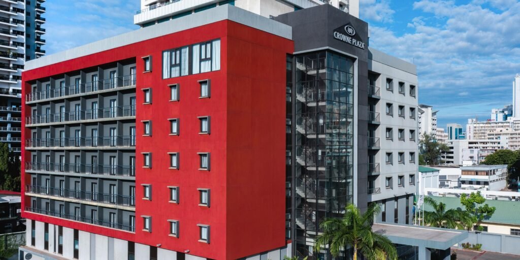 crowne plaza dar es salaam