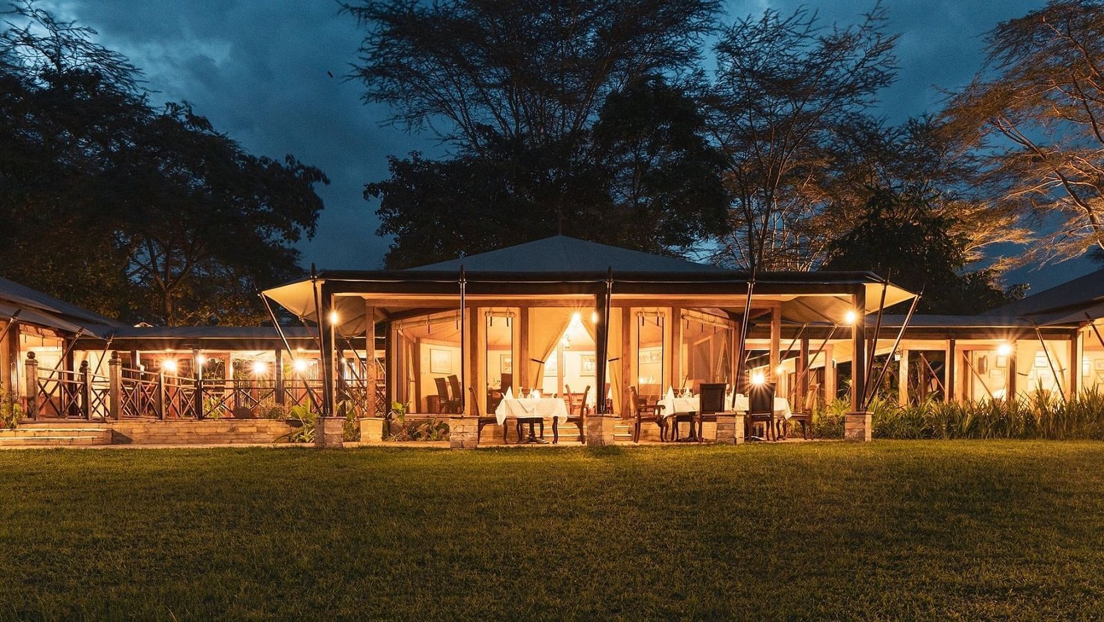 exterior dining room lake elmenteita