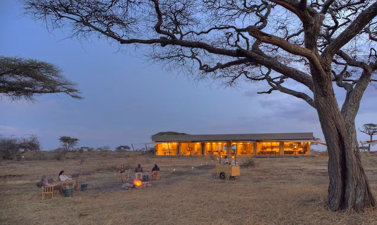 Namiri Plains Camp Sundowner