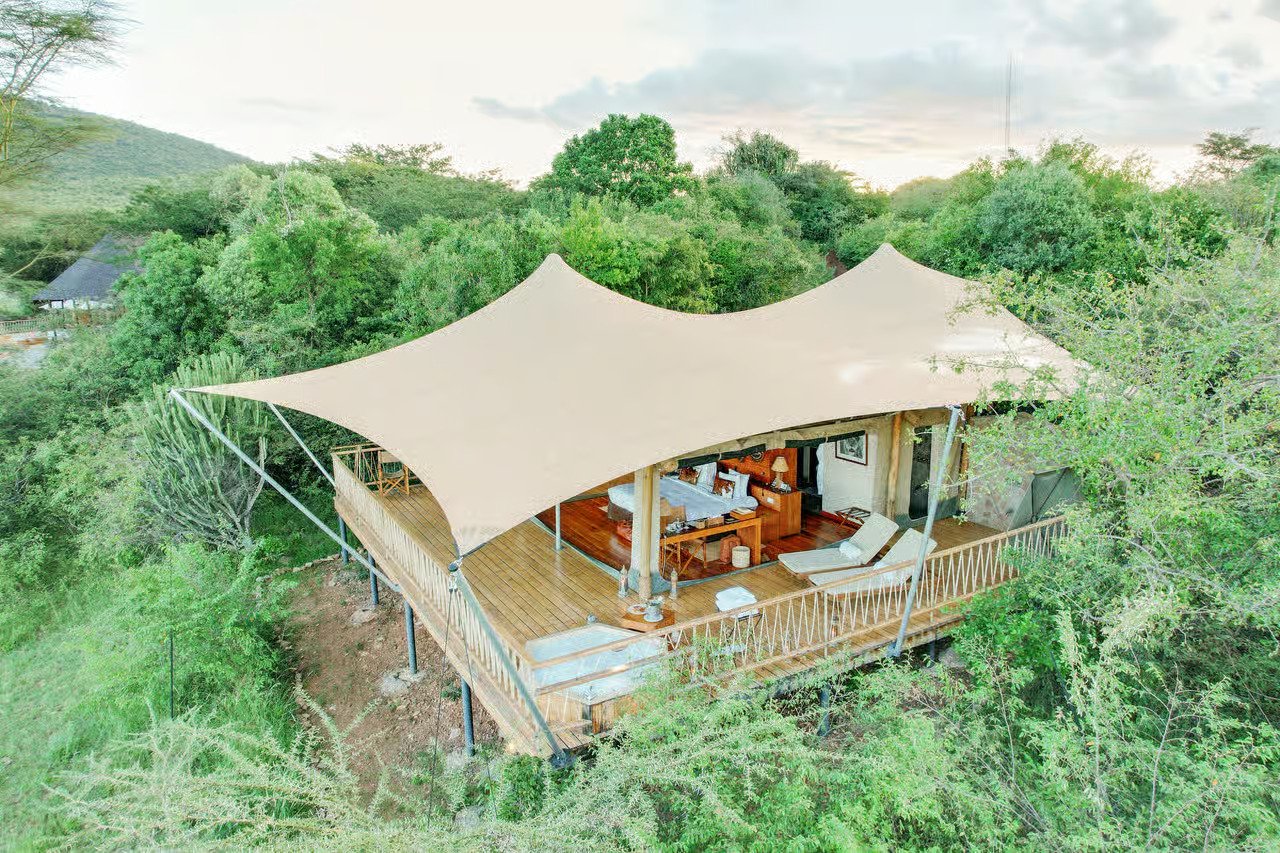 Hot Tub Mara Bushtops Camp