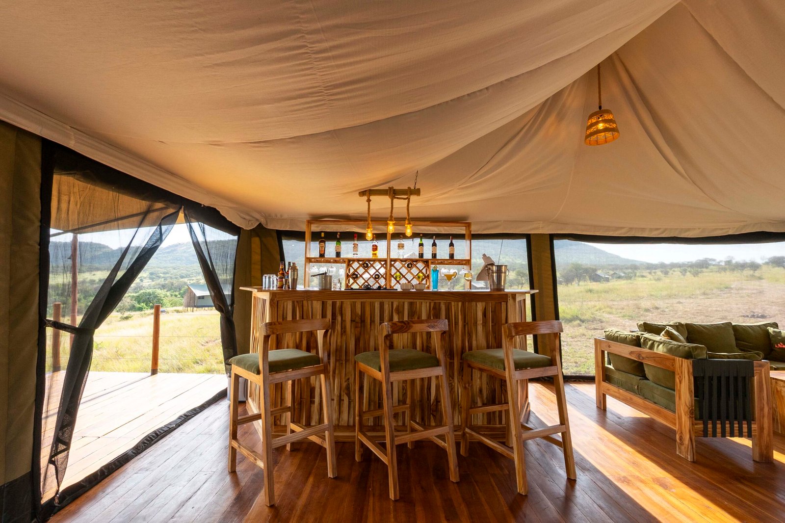 Zuri Bar & Lounge 13